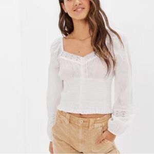 American Eagle | Long Sleeve Smocked Cropped  blouse | White | Size Small